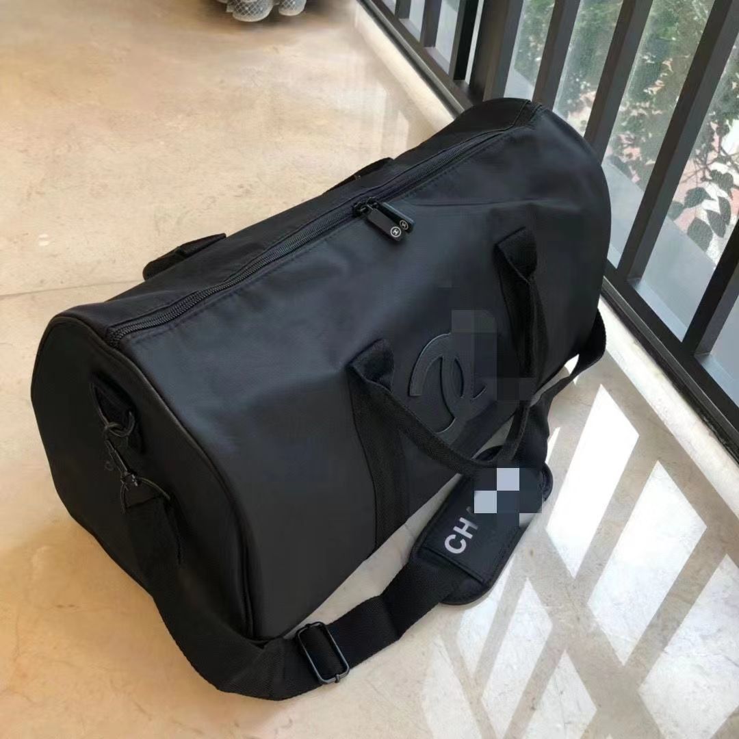 Travel package black mark